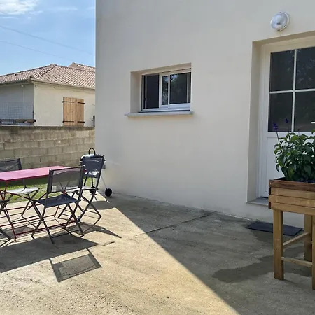 Appartement Avec Terrasse A Santa Maria Poggio Apartment